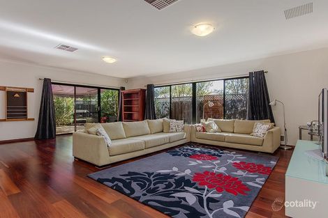 4 Abingdon Cres, Wellard, WA 6170