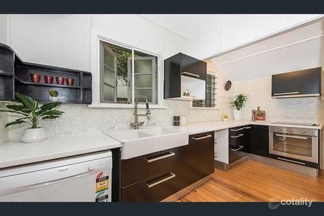 Property photo of 11 Margaret Street West End QLD 4810