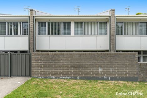Property photo of 2/19 Donnison Street West West Gosford NSW 2250
