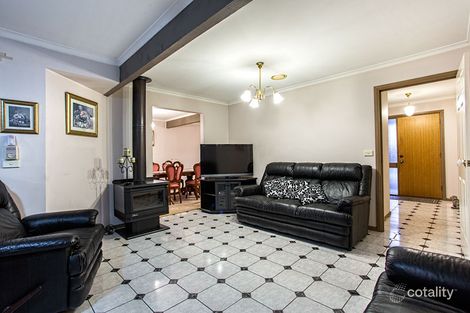 Property photo of 13 Michael Court Hillside VIC 3037