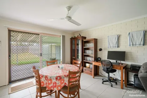 Property photo of 1/83 Honeysuckle Avenue Kawungan QLD 4655