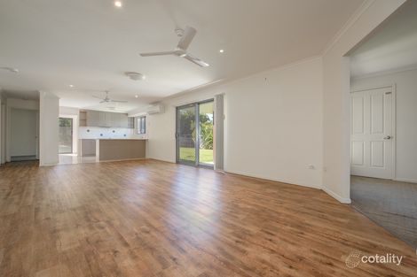 Property photo of 12 Jenolan Court New Auckland QLD 4680