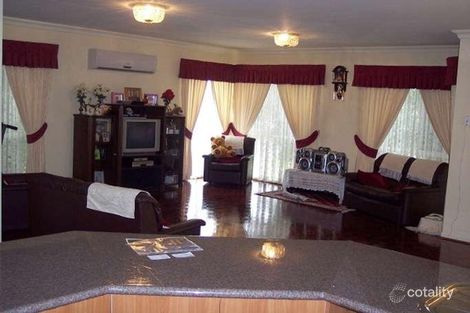 Property photo of 6 Hillenvale Avenue Arana Hills QLD 4054