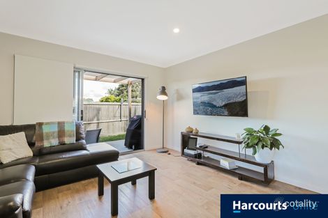 Property photo of 1 Seabreeze Circuit Deception Bay QLD 4508