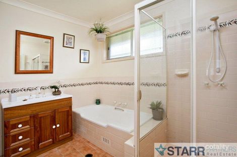 Property photo of 18 Holborrow Avenue Hobartville NSW 2753