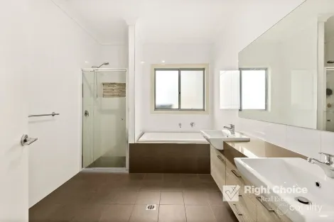 Property photo of 36 Woolgunyah Parkway Flinders NSW 2529