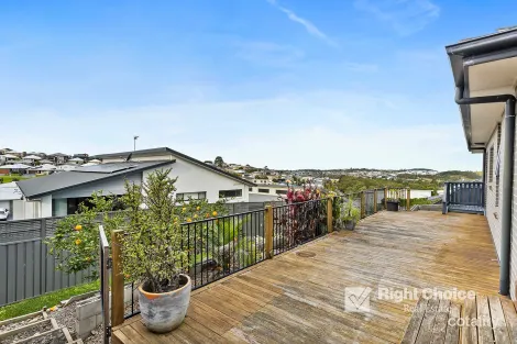 Property photo of 36 Woolgunyah Parkway Flinders NSW 2529