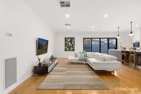 Property photo of 106 Cocoparra Crescent Crace ACT 2911
