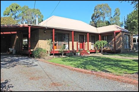 18 Mountain View Ave, Woodend, VIC 3442