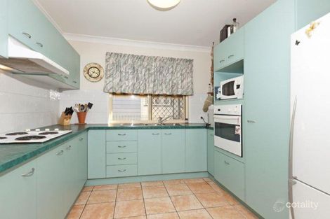 Property photo of 82 West Avenue Wynnum QLD 4178