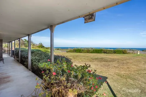 Property photo of 315 Cunninghams Road Werribee South VIC 3030