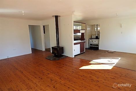 Property photo of 23 White Street Texas QLD 4385