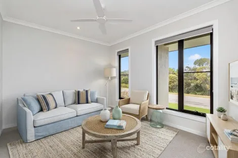 Property photo of 7 Cooper Circuit Nikenbah QLD 4655