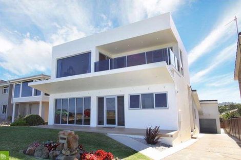 14 Little Lake Cres, Warilla, NSW 2528