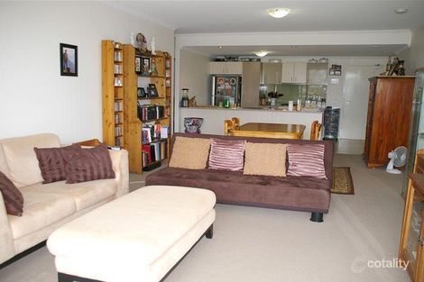 Property photo of 89/95 Clarence Road Indooroopilly QLD 4068