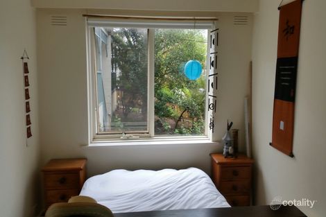 2/272 Barkly St, Fitzroy North, VIC 3068