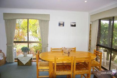 Property photo of 50 Stuart Drive Woodend VIC 3442
