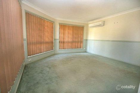 Property photo of 3 Lutea Close Regents Park QLD 4118