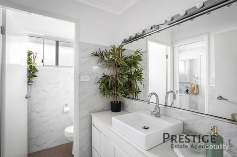 Property photo of 43 Coonawarra Street Edensor Park NSW 2176