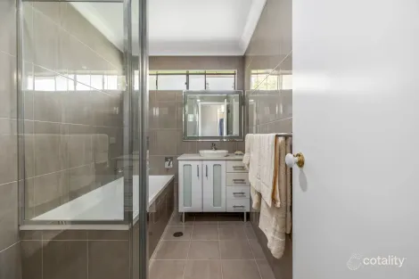 Property photo of 24 Curtin Place Lithgow NSW 2790