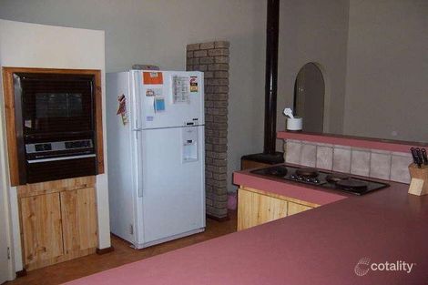 Property photo of 8 Young Close Carey Park WA 6230