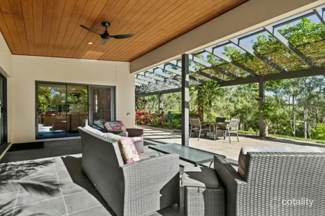 Property photo of 372 Ravensbourne Dip Road Ravensbourne QLD 4352