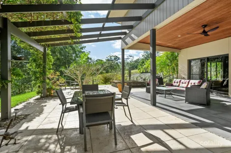 Property photo of 372 Ravensbourne Dip Road Ravensbourne QLD 4352