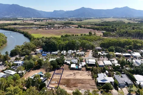Property photo of 18D Devlex Court Machans Beach QLD 4878