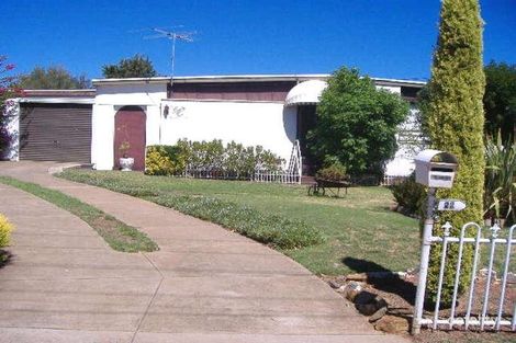 22 Raymond Rd, Para Hills, SA 5096