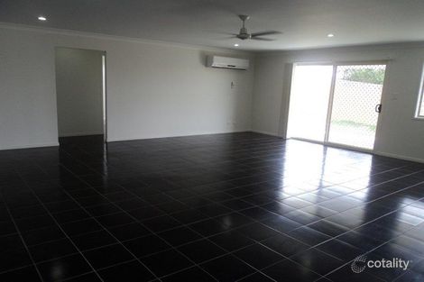 Property photo of 2/22 Tea Tree Place Raceview QLD 4305