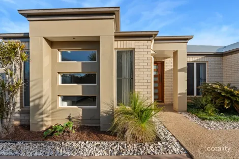 6 Lanagan Ct, Middle Ridge, QLD 4350