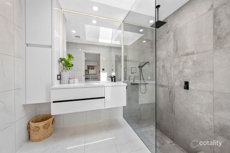 Property photo of 1 Timbertop Drive Rowville VIC 3178