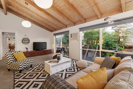 Property photo of 32 Maxine Drive St Helena VIC 3088