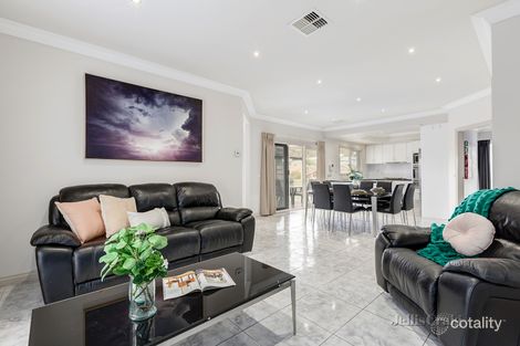 Property photo of 23 Chippendale Court Templestowe VIC 3106