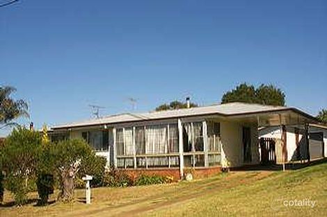19 Brown St, Rockville, QLD 4350
