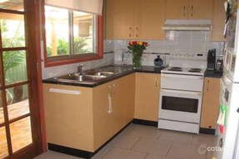 Property photo of 104 Kerry Crescent Berkeley Vale NSW 2261