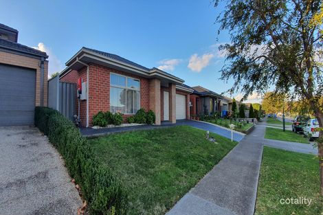 Property photo of 8 Bonnell Grove Cranbourne East VIC 3977