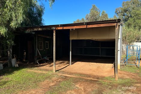 Property photo of 3 Lee Crescent York WA 6302