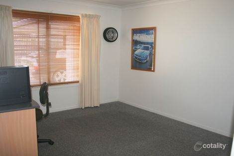 Property photo of 5 Chalmers Crescent Emerald QLD 4720