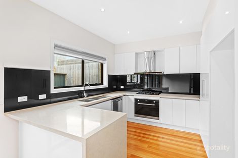 Property photo of 2/76 Coorigil Road Carnegie VIC 3163