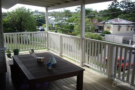 14 Bardsley Ave, Greenslopes, QLD 4120