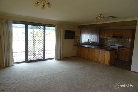 Property photo of 1/50 Acacia Crescent Wodonga VIC 3690