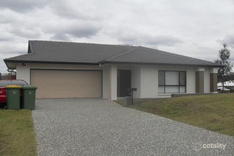 1/128 Santa Monica Dr, Augustine Heights, QLD 4300