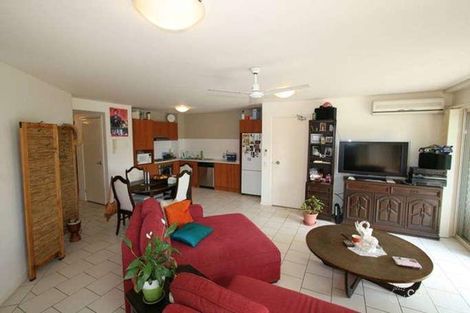 4/142 Stanhill Dr, Surfers Paradise, QLD 4217