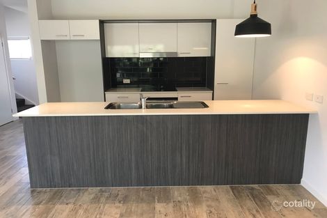 Property photo of 51/10 Lakewood Avenue Parkinson QLD 4115