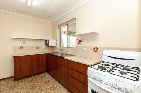 Property photo of 37A Lensham Place Armadale WA 6112