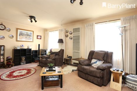 Property photo of 4 Karnak Crescent Coolaroo VIC 3048