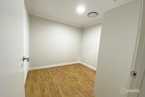 Property photo of 8 Foley Road Edmondson Park NSW 2174