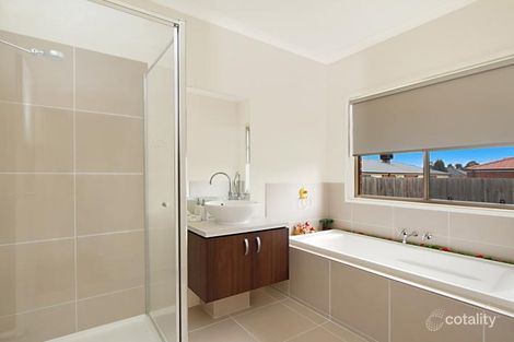 Property photo of 41 Adrian Circuit Wallan VIC 3756