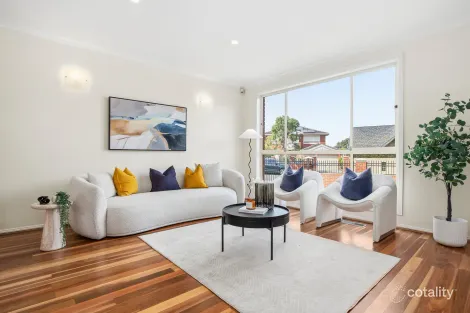 Property photo of 10 Schneider Crescent Clarinda VIC 3169